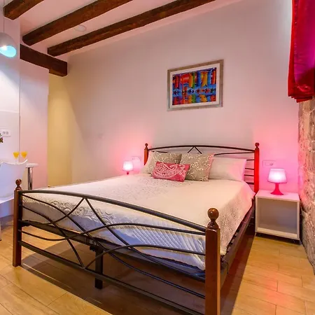 Summer Stone Pleasure Apartmán Split