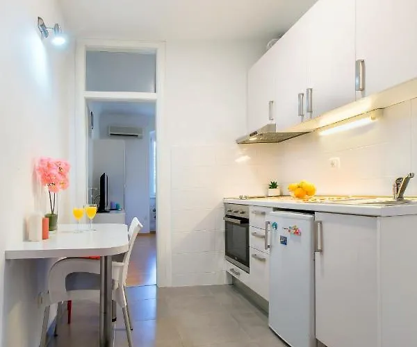 Summer Stone Pleasure