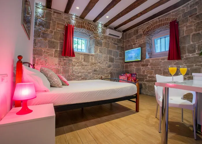 Summer Stone Pleasure * Split